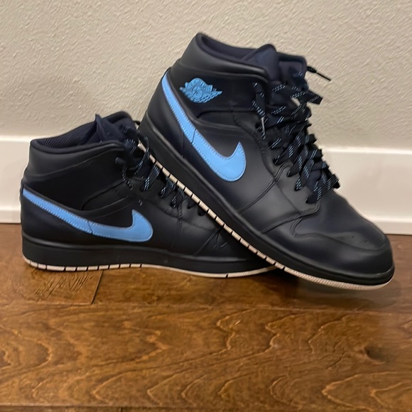 *SOLD EBAY* Jordan 1 Retro Mid Obsidian University Navy Blue Sz 12 - Picture 1 of 7